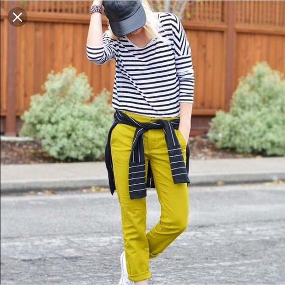 πHPπNWT Banana Republic yellow corduroy jeans - Picture 1 of 7